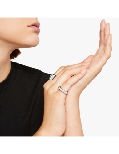 Anello Essentials irregular in argento