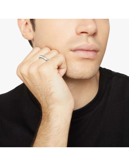 Anello Essentials irregular in argento