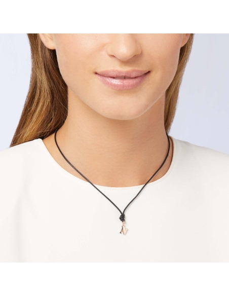 Ciondolo lettera "N" in oro rosa