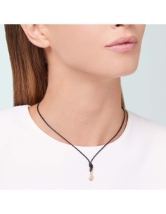 Ciondolo lettera "O" in oro... 2