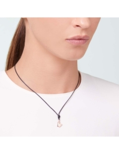 Ciondolo lettera "W" in oro... 2