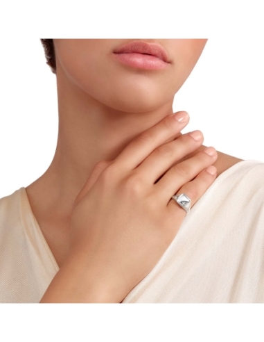 Anello sigillo in argento con diamante